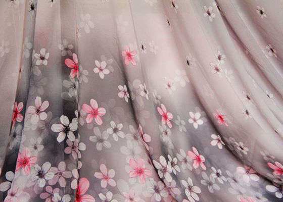 O costume funky da cortina/guarda-chuva imprimiu a tela floral do fato das telas